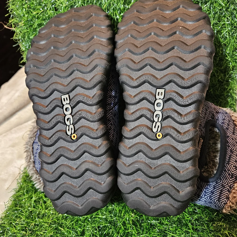 Bogs B-Moc Wool Unisex size 37 eu womens 6 Insulated Boots